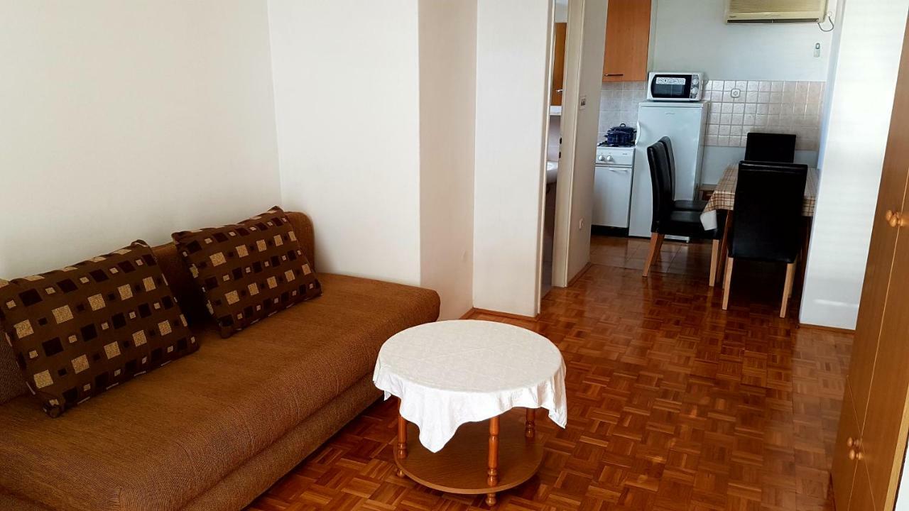Apartments Kust Mlini Bagian luar foto