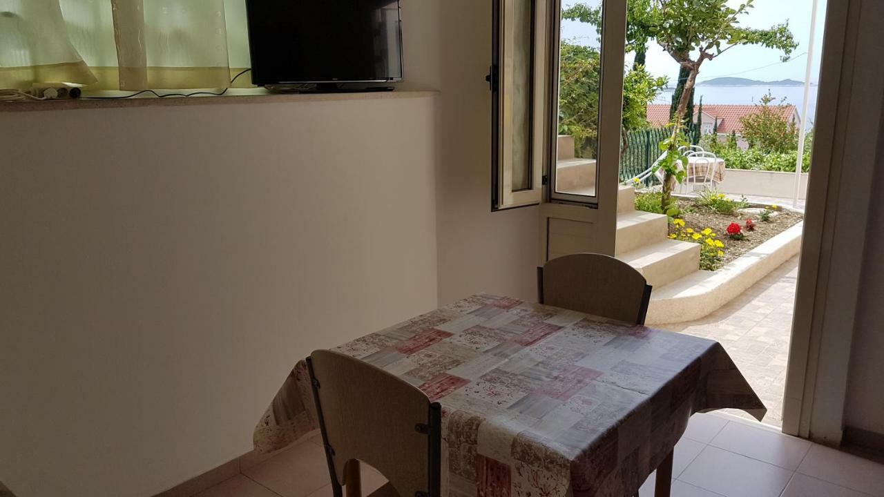 Apartments Kust Mlini Bagian luar foto